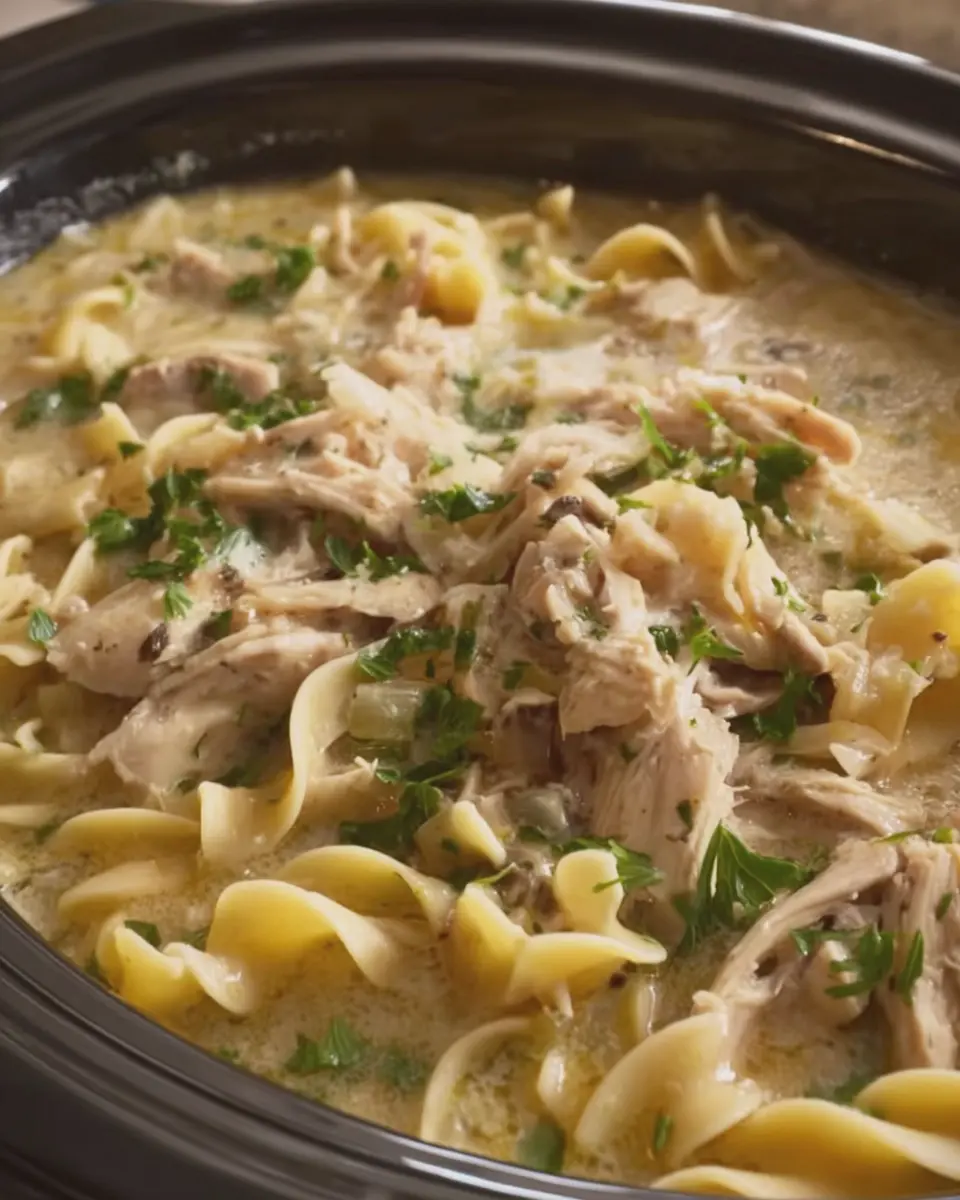 Crockpot Chicken and Noodles